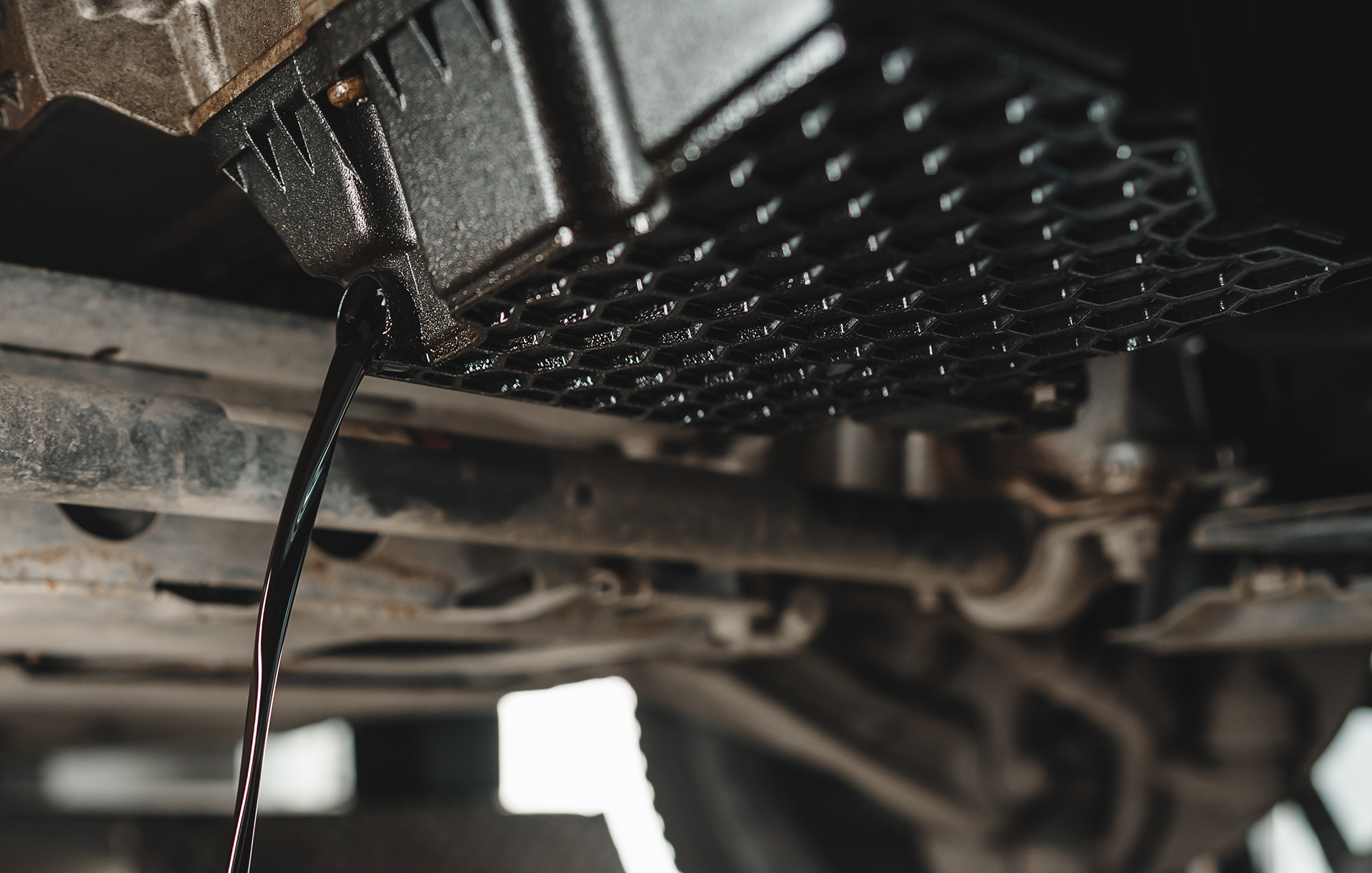 Oil pans are critical components in any combustion engine, serving as the reservoir that stores and distributes engine oil. They must withstand extreme temperatures, constant vibration, and exposure to corrosive environments.