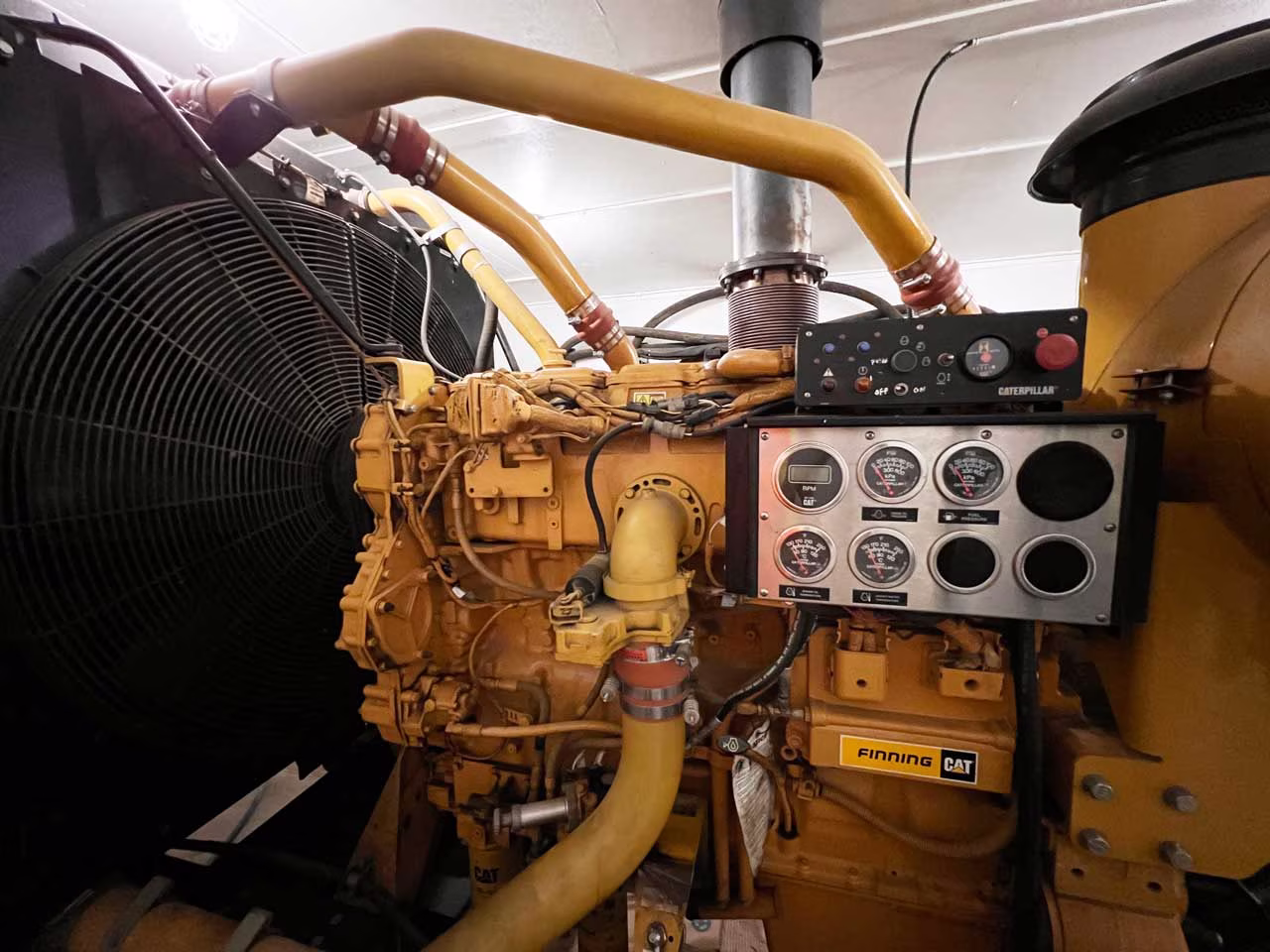 C18_dyno Caterpillar C18 700HP motor